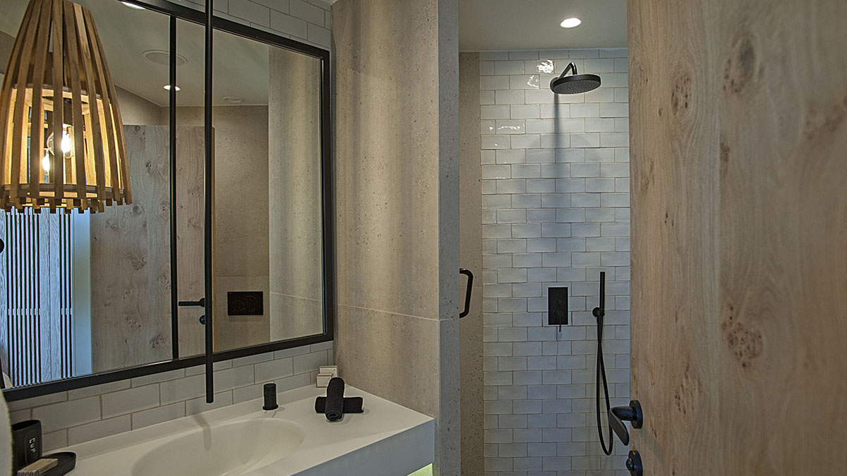 Ultimate Haven Sea Front with Private Pool